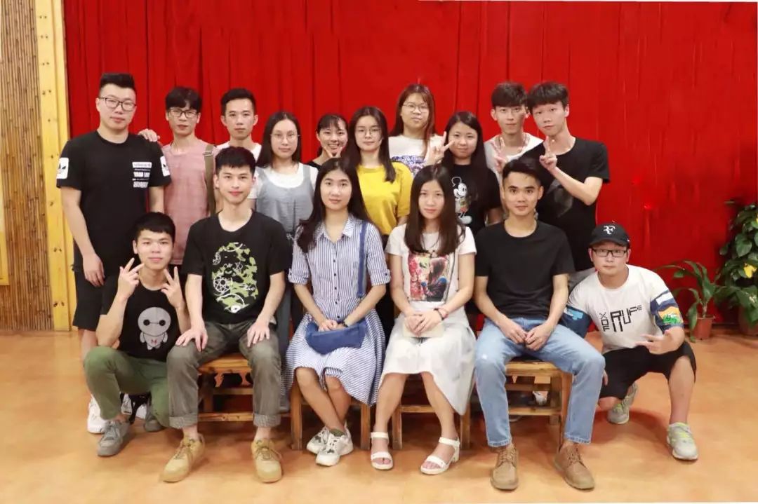 大学学生会通讯稿_大学校运会通讯稿100字_大学生校运会通讯稿