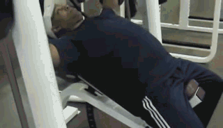 史密斯综合训练器_史密斯机优缺点分析_史密斯机训练动作