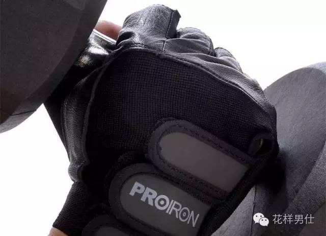 健身手套重要性_健身手套选择指南_健身要带手套吗