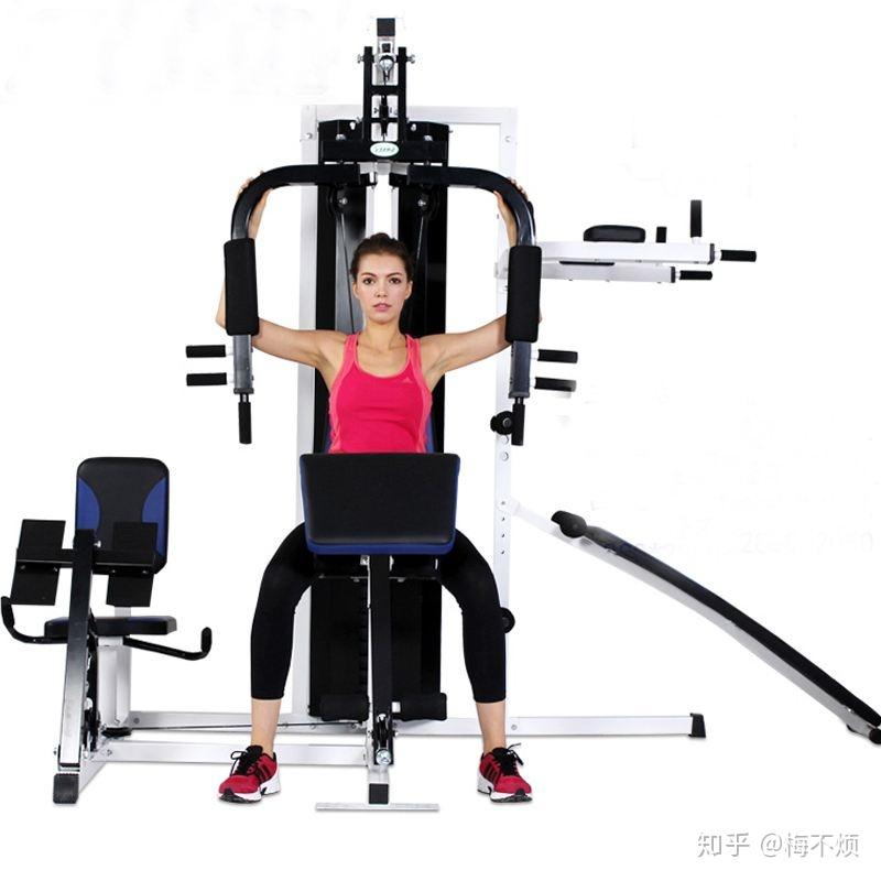 三人站综合训练器使用方法_三人站综合训练器功能_三人站健身器材使用图解