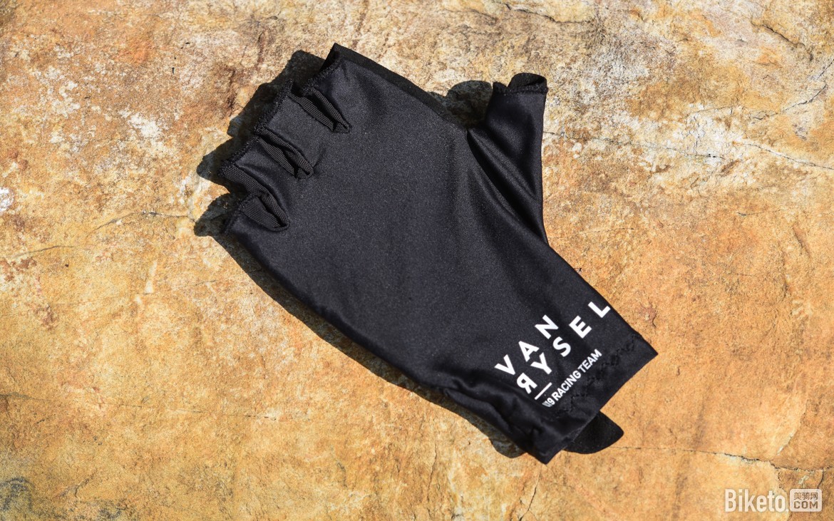 迪卡侬Van Rysel RoadR 900手套评测_Van Rysel RoadR 900公路手套特点_唐力龙和迪卡侬健身手套