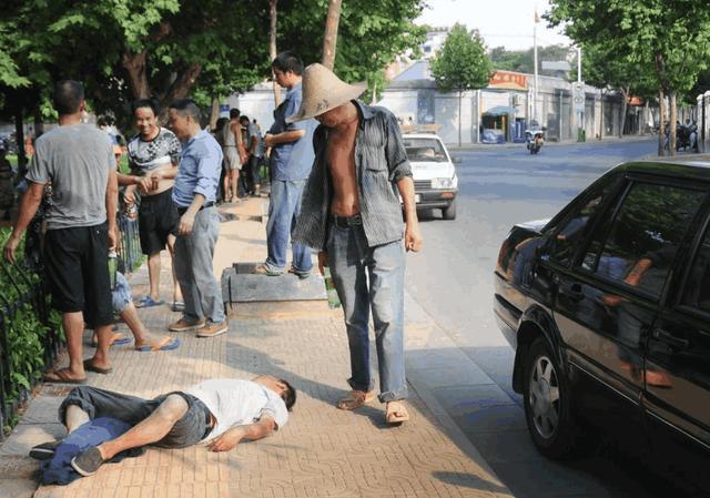 碰瓷党原来有三大“行规”,三种车他们绝不会碰,难怪成功率高!-有驾