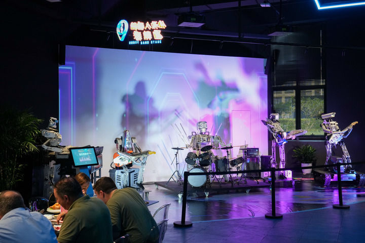 北京人形机器人应用发展_北京综合训练器专卖_2025世界人形机器人运动会