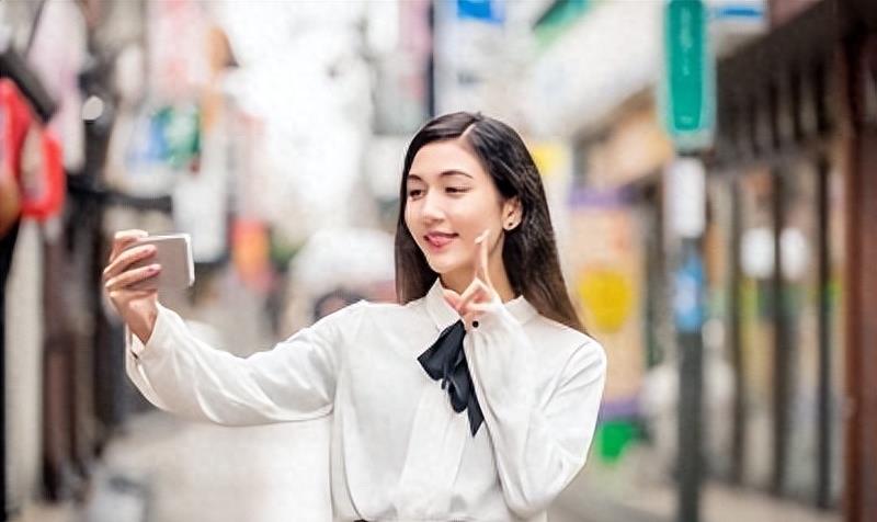 网络短视频的特点_直播真实互动社交平台_短视频直播社交生态