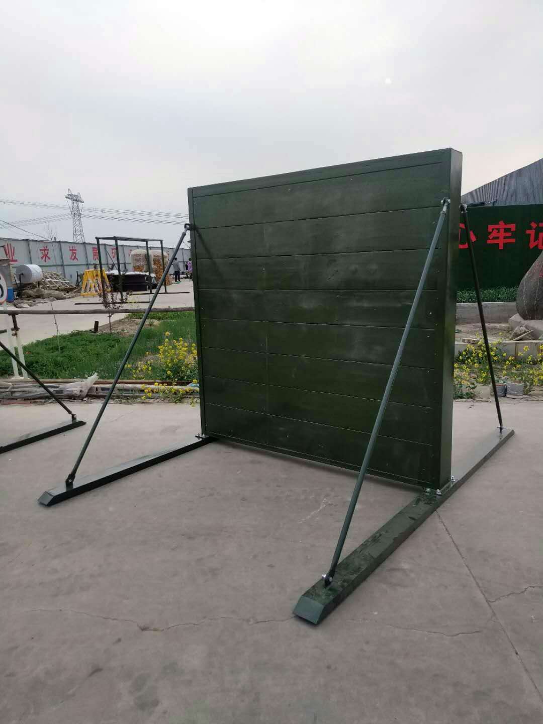 单人站综合训练器家庭使用_卷腹轮标准动作_三人综合训练器价格