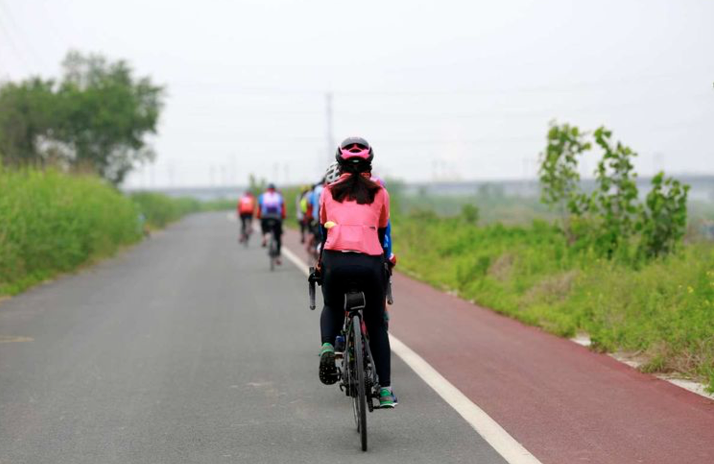 骑行入门指南_共享单车体验_骑行手套和健身手套