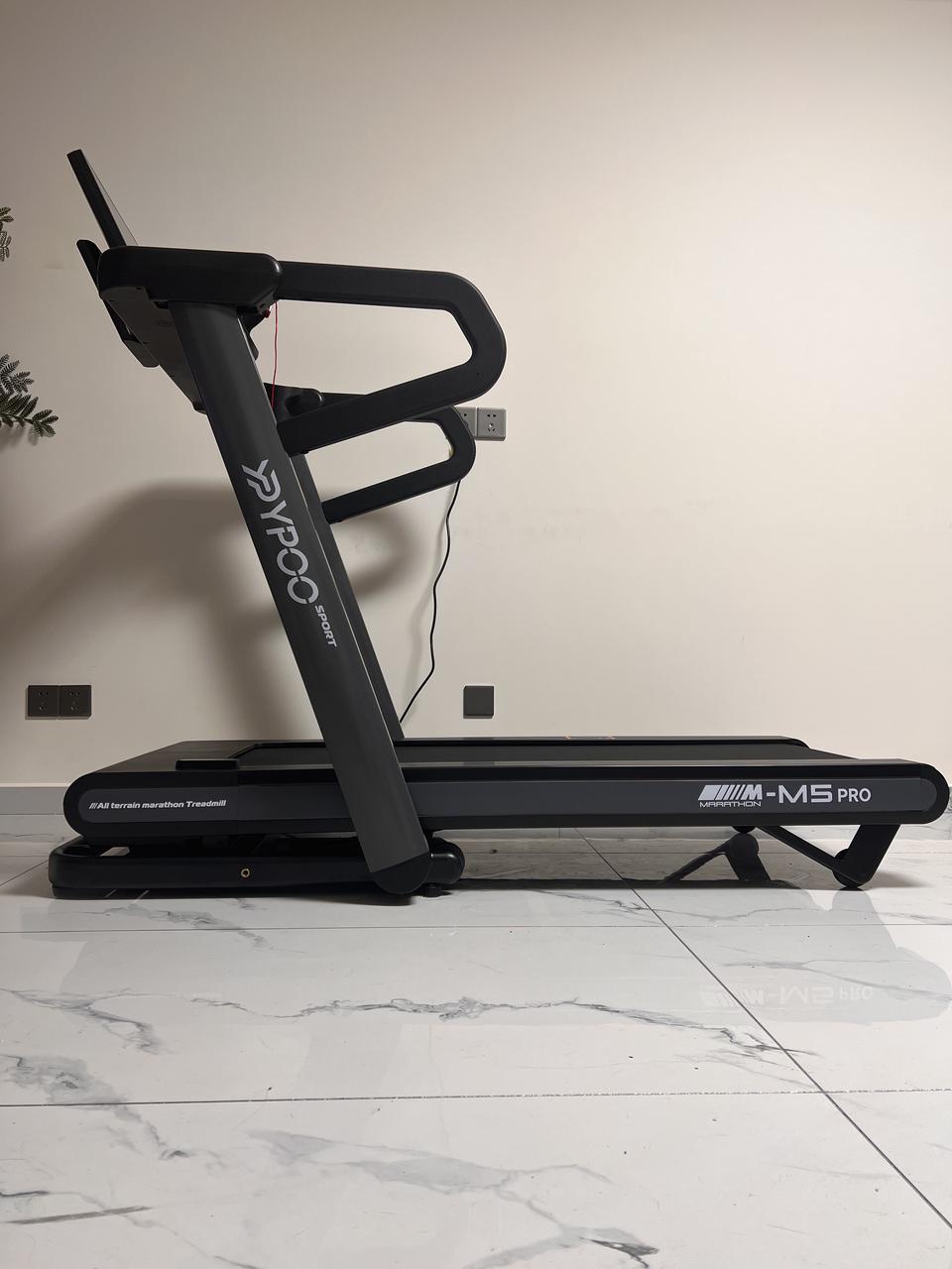 易跑M5 Pro评测_大坡度跑步机选购指南_什么牌子跑步机好适合家用